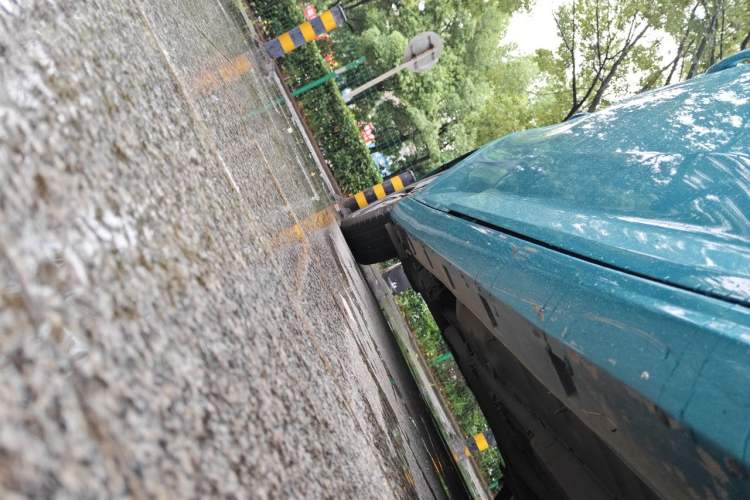 Used Dongfeng Aeolus Yixuan 2020 230T Automatic Cool Edition Chassis Front Right