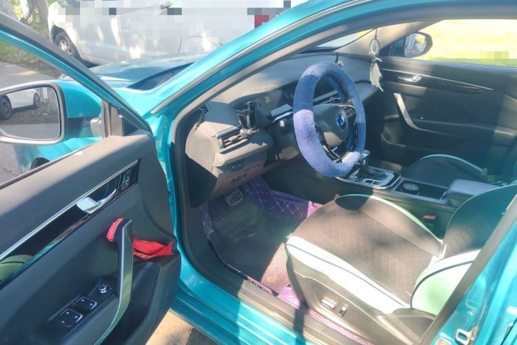 Used Dongfeng Aeolus Yixuan 2020 230T Automatic Advanced Edition Driver Seat