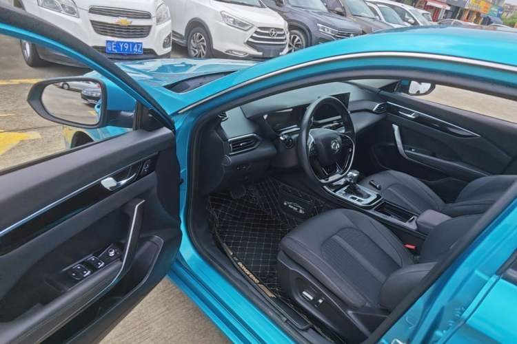 Used Dongfeng Aeolus Yixuan 2020 230T Automatic Advanced Edition Driver Seat