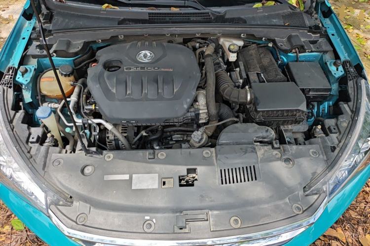 Used Dongfeng Aeolus Yixuan 2020 230T Automatic Cool Edition Engine Bay