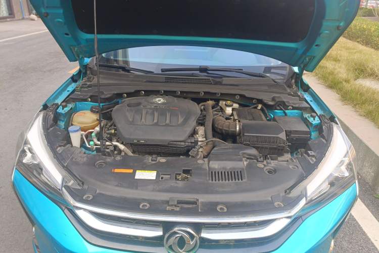 Used Dongfeng Aeolus Yixuan 2020 230T Automatic Advanced Edition Engine Bay
