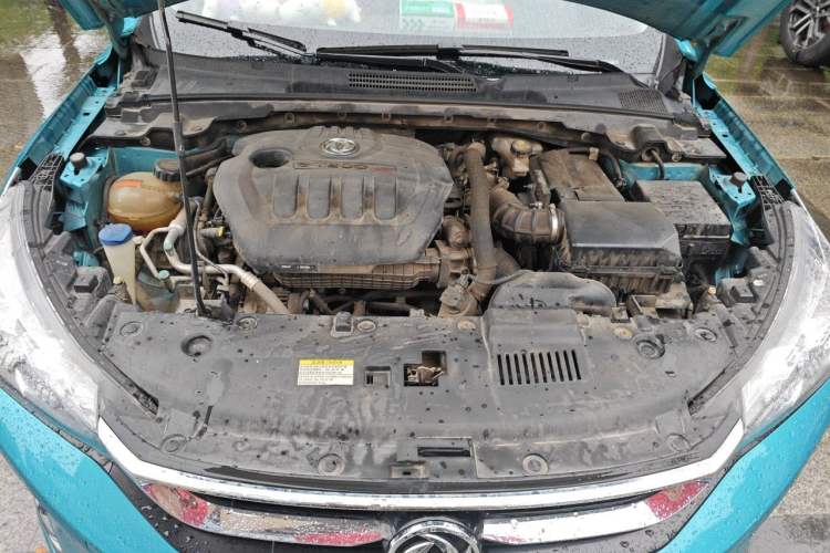 Used Dongfeng Aeolus Yixuan 2020 230T Automatic Cool Edition Engine Bay