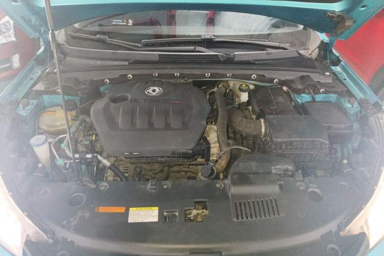 Used Dongfeng Aeolus Yixuan 2020 230T Automatic Cool Edition Engine Bay