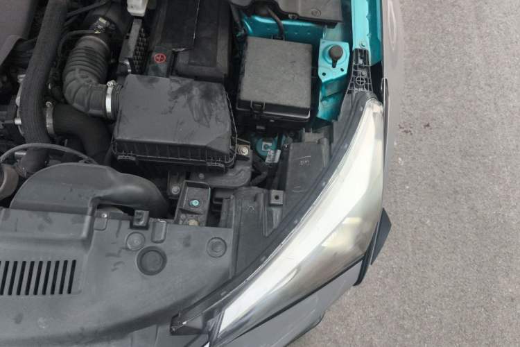 Used Dongfeng Aeolus Yixuan 2020 230T Automatic Advanced Edition Engine Bay Left