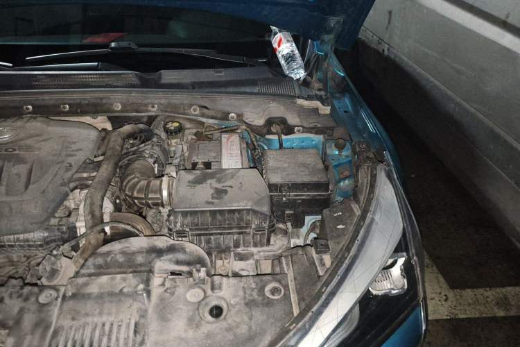 Used Dongfeng Aeolus Yixuan 2020 230T Automatic Advanced Edition Engine Bay Left