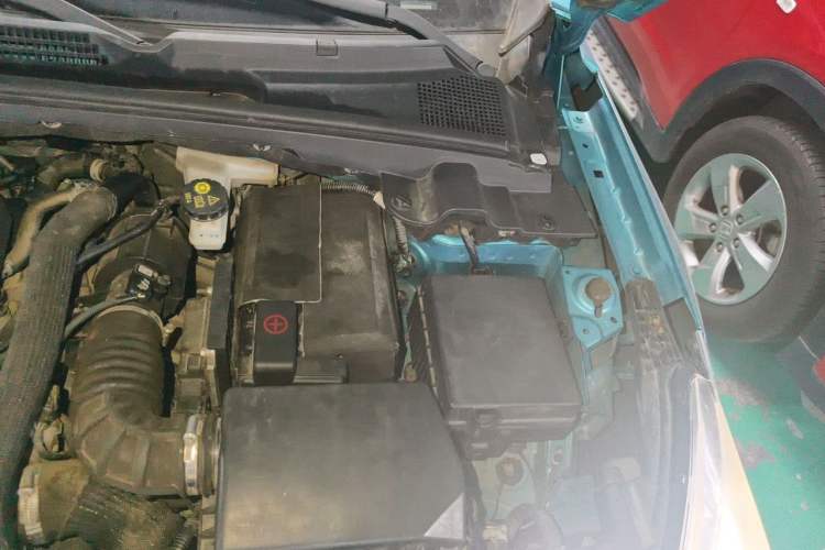 Used Dongfeng Aeolus Yixuan 2020 230T Automatic Cool Edition Engine Bay Left