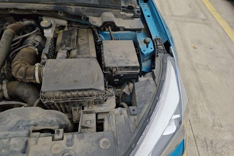 Used Dongfeng Aeolus Yixuan 2020 230T Automatic Advanced Edition Engine Bay Left