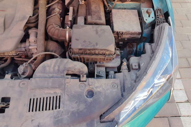 Used Dongfeng Aeolus Yixuan 2020 230T Automatic Cool Edition Engine Bay Left