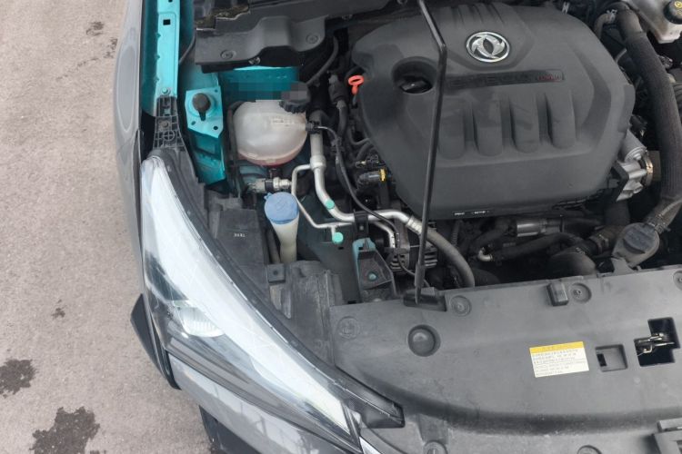 Used Dongfeng Aeolus Yixuan 2020 230T Automatic Advanced Edition Engine Bay Right