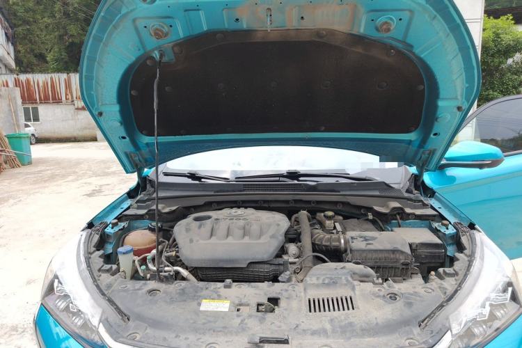 Used Dongfeng Aeolus Yixuan 2020 230T Automatic Cool Edition Engine Bay
