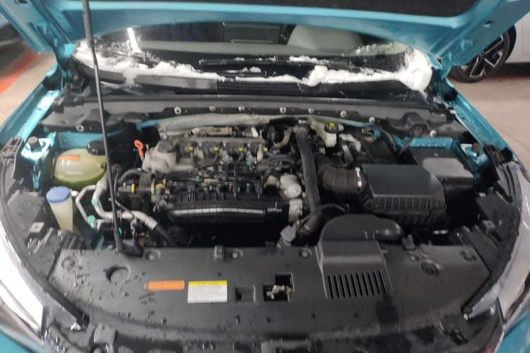 Used Dongfeng Aeolus Yixuan 2020 230T Automatic Advanced Edition Engine Bay