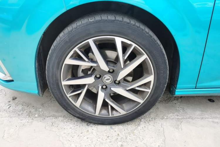 Used Dongfeng Aeolus Yixuan 2020 230T Automatic Advanced Edition Exterior 1