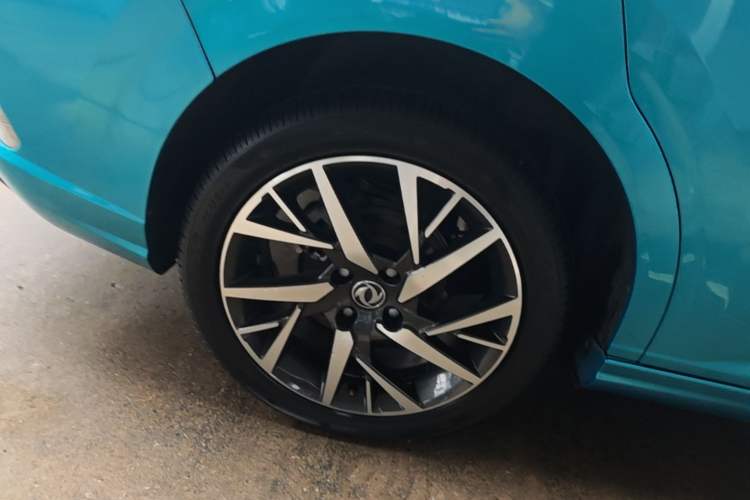 Used Dongfeng Aeolus Yixuan 2020 230T Automatic Advanced Edition Exterior 2