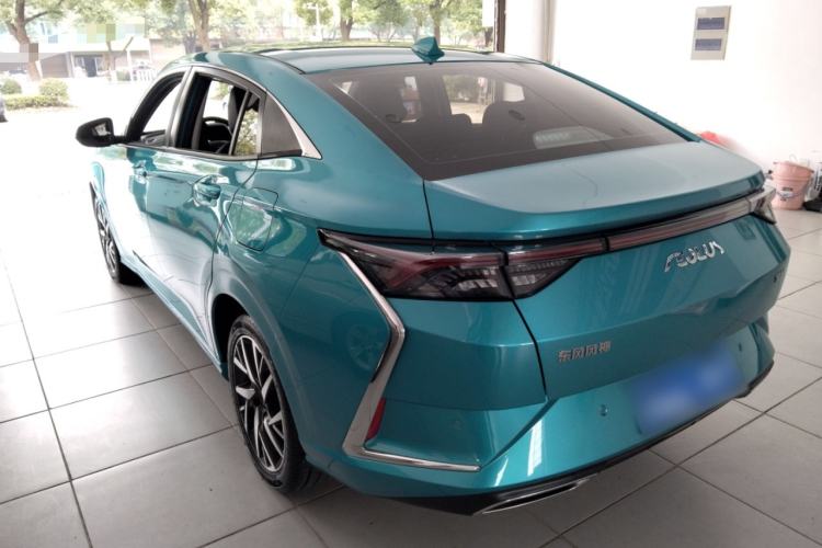 Used Dongfeng Aeolus Yixuan 2020 230T Automatic Dazzle Track Edition Exterior 2
