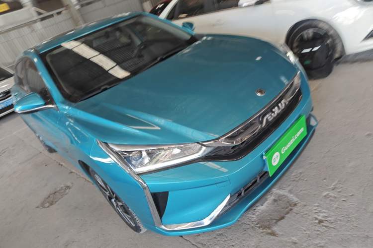 Used Dongfeng Aeolus Yixuan 2020 230T Automatic Dazzle Track Edition Exterior 2
