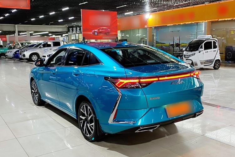 Used Dongfeng Aeolus Yixuan 2020 230T Automatic Dazzle Track Edition Exterior 4