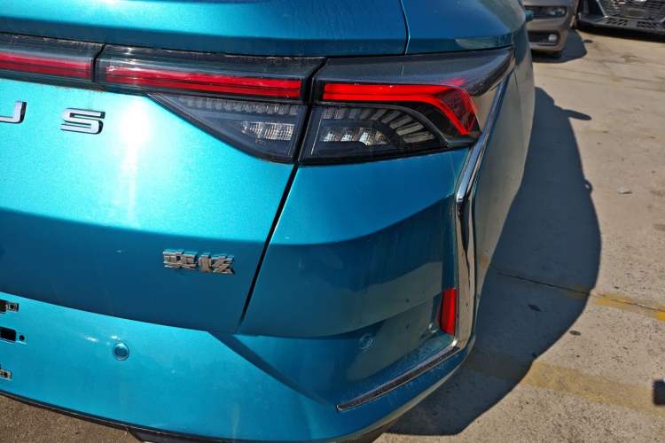 Used Dongfeng Aeolus Yixuan 2020 230T Automatic Advanced Edition Exterior 6
