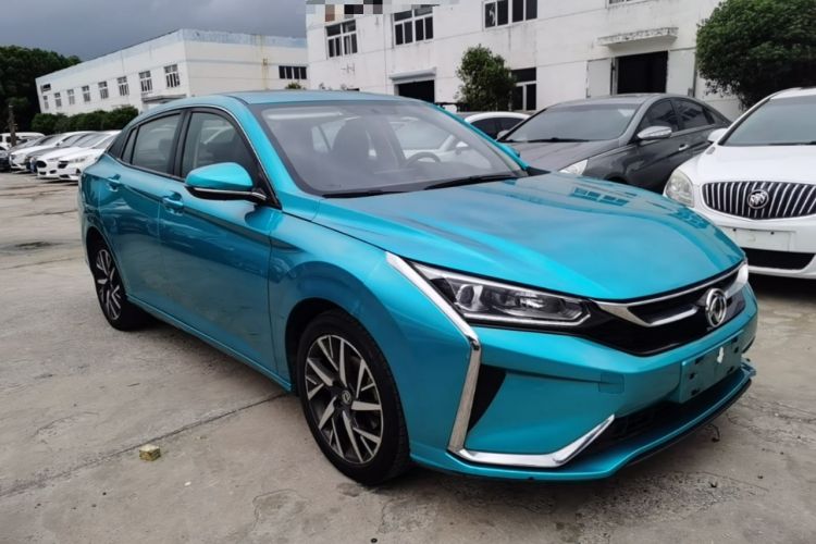 Used Dongfeng Aeolus Yixuan 2020 230T Automatic Advanced Edition Front Right 45 Deg