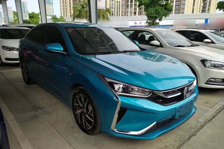 Used Dongfeng Aeolus Yixuan 2020 230T Automatic Advanced Edition Front Right 45 Deg