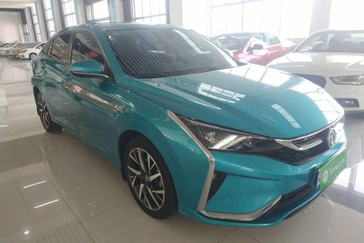 Used Dongfeng Aeolus Yixuan 2020 230T Automatic Cool Edition Front Right 45 Deg
