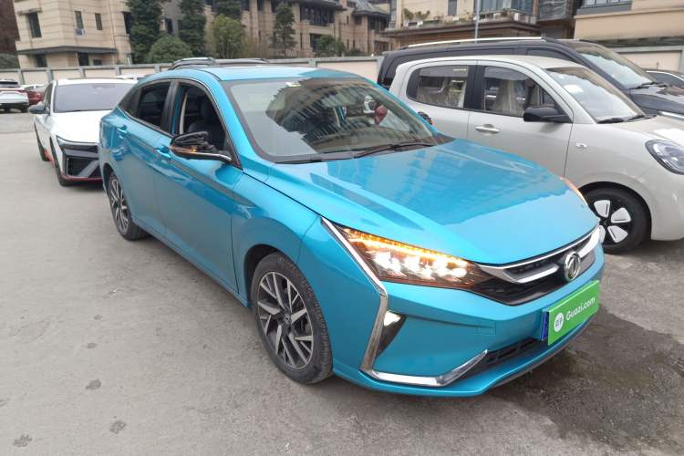 Used Dongfeng Aeolus Yixuan 2020 230T Automatic Cool Edition Front Right 45 Deg