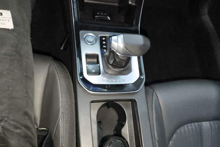 Used Dongfeng Aeolus Yixuan 2020 230T Automatic Cool Edition Gear Lever