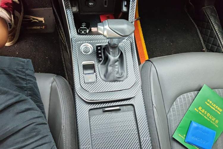 Used Dongfeng Aeolus Yixuan 2020 230T Automatic Cool Edition Gear Lever