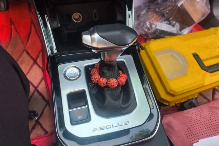 Used Dongfeng Aeolus Yixuan 2020 230T Automatic Advanced Edition Gear Lever