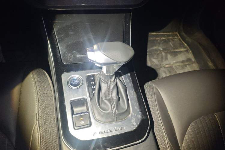 Used Dongfeng Aeolus Yixuan 2020 230T Automatic Cool Edition Gear Lever