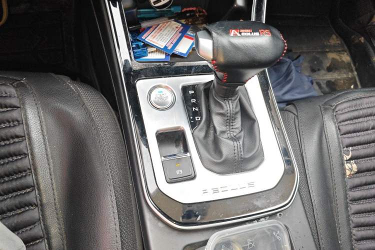 Used Dongfeng Aeolus Yixuan 2020 230T Automatic Cool Edition Gear Lever