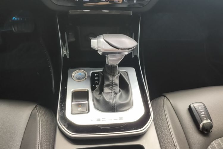 Used Dongfeng Aeolus Yixuan 2020 230T Automatic Cool Edition Gear Lever
