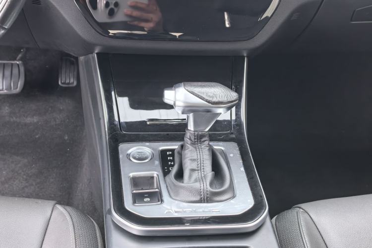 Used Dongfeng Aeolus Yixuan 2020 230T Automatic Cool Edition Gear Lever