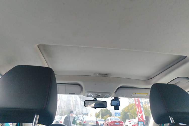 Used Dongfeng Aeolus Yixuan 2020 230T Automatic Dazzle Track Edition Headliner