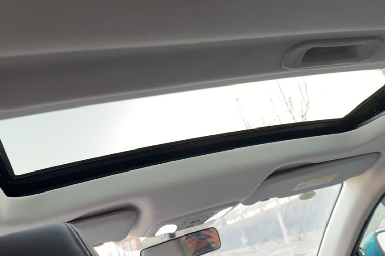 Used Dongfeng Aeolus Yixuan 2020 230T Automatic Advanced Edition Headliner