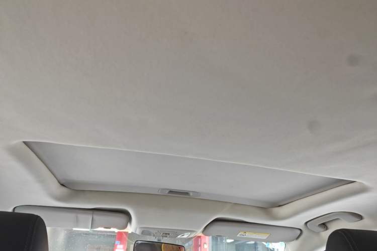 Used Dongfeng Aeolus Yixuan 2020 230T Automatic Advanced Edition Headliner