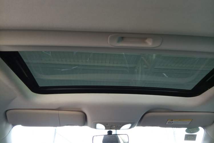 Used Dongfeng Aeolus Yixuan 2020 230T Automatic Advanced Edition Headliner