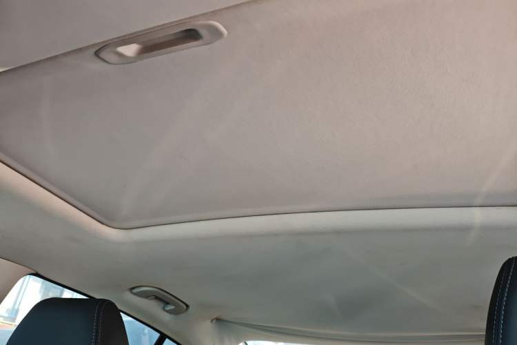 Used Dongfeng Aeolus Yixuan 2020 230T Automatic Advanced Edition Headliner