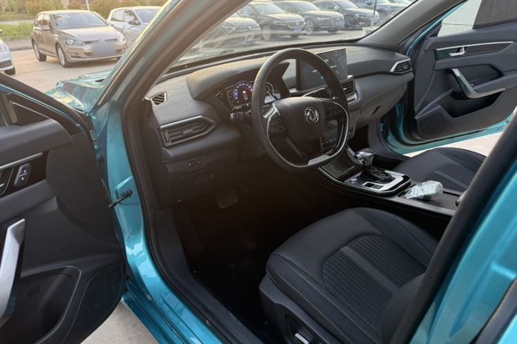 Used Dongfeng Aeolus Yixuan 2020 230T Automatic Advanced Edition Interior 1