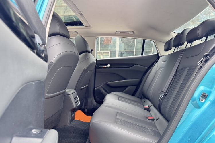 Used Dongfeng Aeolus Yixuan 2020 230T Automatic Advanced Edition Interior 1
