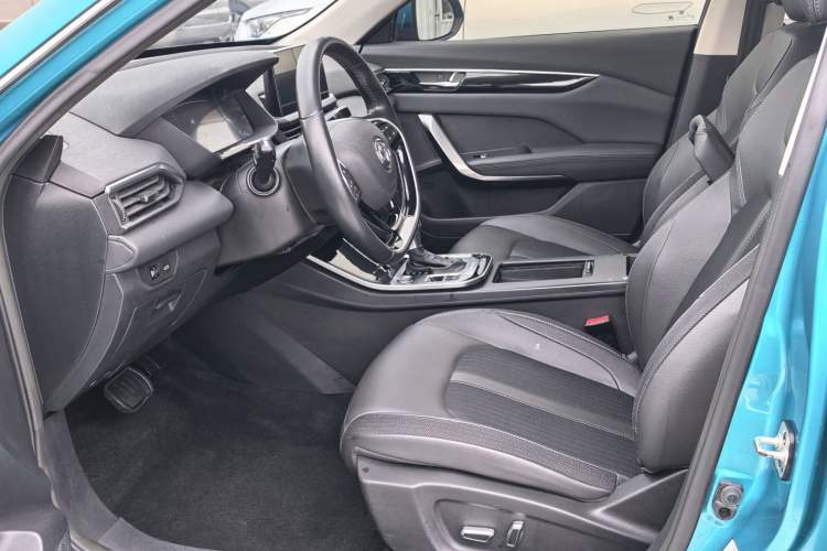 Used Dongfeng Aeolus Yixuan 2020 230T Automatic Cool Edition Interior 1