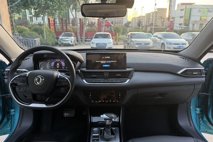 Used Dongfeng Aeolus Yixuan 2020 230T Automatic Advanced Edition Interior 2