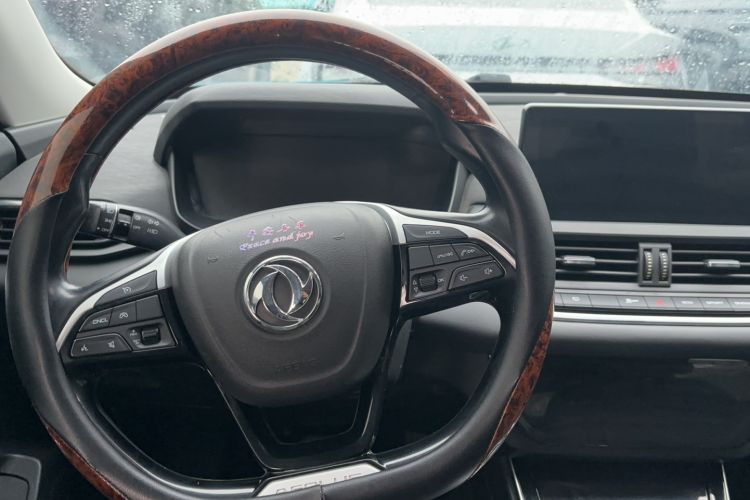 Used Dongfeng Aeolus Yixuan 2020 230T Automatic Advanced Edition Interior 2