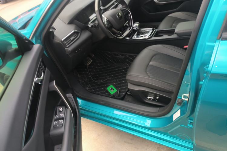 Used Dongfeng Aeolus Yixuan 2020 230T Automatic Advanced Edition Interior 3
