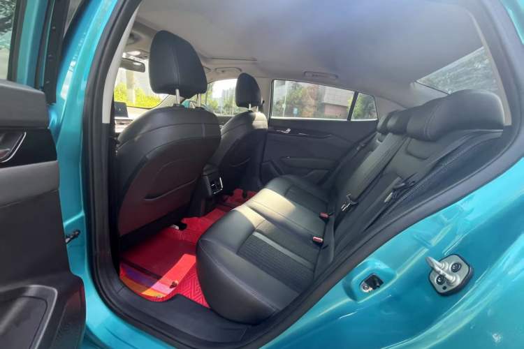 Used Dongfeng Aeolus Yixuan 2020 230T Automatic Advanced Edition Interior 3