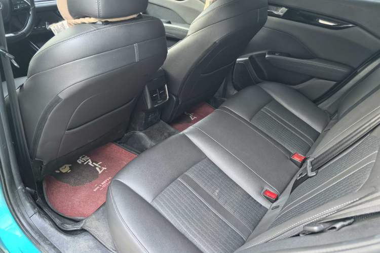 Used Dongfeng Aeolus Yixuan 2020 230T Automatic Cool Edition Interior 3