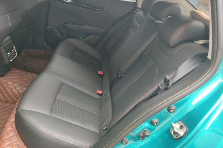 Used Dongfeng Aeolus Yixuan 2020 230T Automatic Cool Track Edition Interior 4