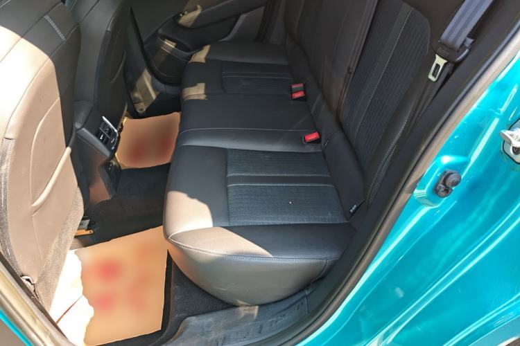 Used Dongfeng Aeolus Yixuan 2020 230T Automatic Advanced Edition Interior 4