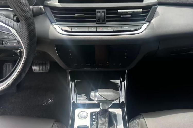 Used Dongfeng Aeolus Yixuan 2020 230T Automatic Cool Edition Interior 5