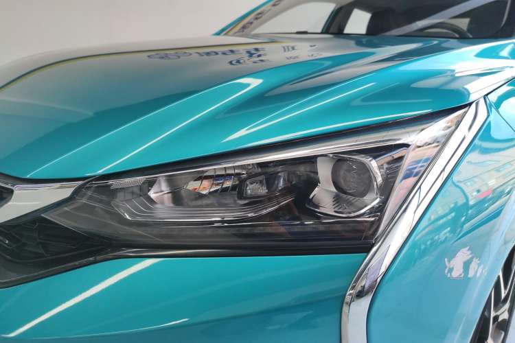 Used Dongfeng Aeolus Yixuan 2020 230T Automatic Dazzle Track Edition Left Front Headlight