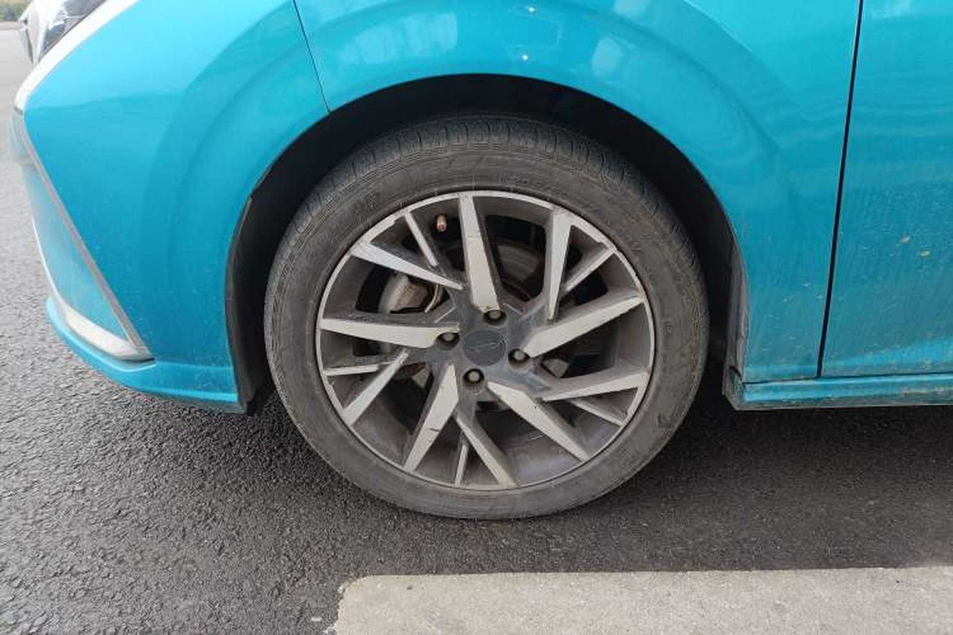 Used Dongfeng Aeolus Yixuan 2020 230T Automatic Cool Edition Left Front Wheel Hub
